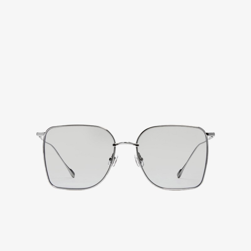 Burberry Eyeglasses Look